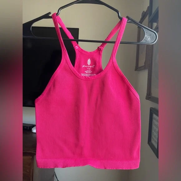 NWOT- FP Movement Happiness Runs Long Crop Tank - Picture 3 of 3